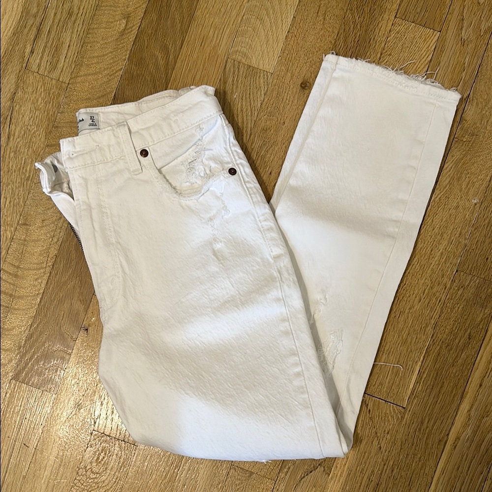 Abercrombie & Fitch White Straight Leg Jeans Crisp Style
